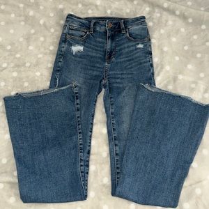 American Eagle Flare Jeans 00R
